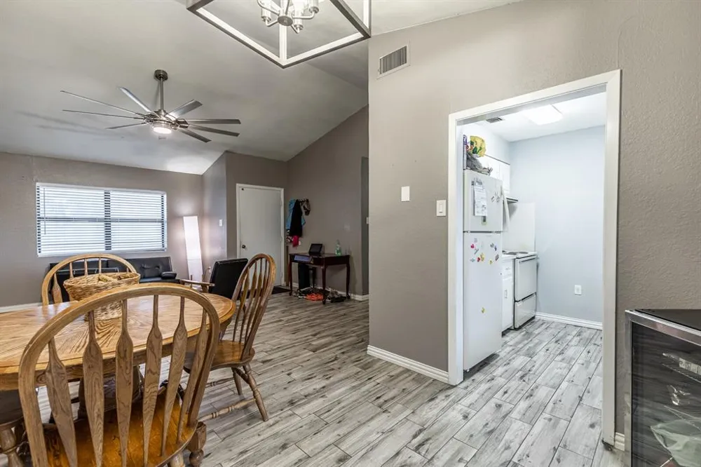 805 Fullerton Avenue Dawson, TX 76639