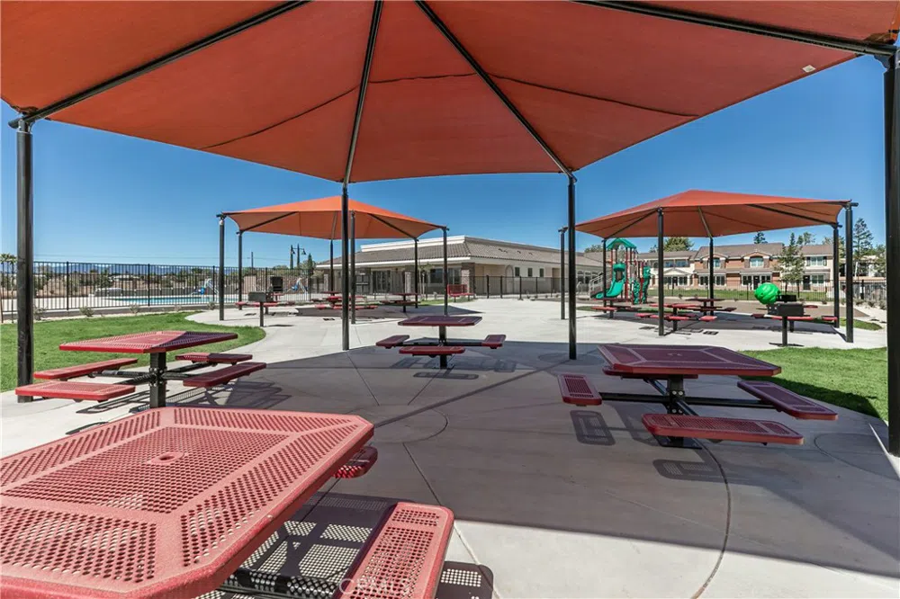 16850 Muscatel Hesperia, CA 92345