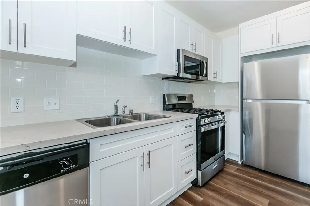 16850 Muscatel Hesperia, CA 92345
