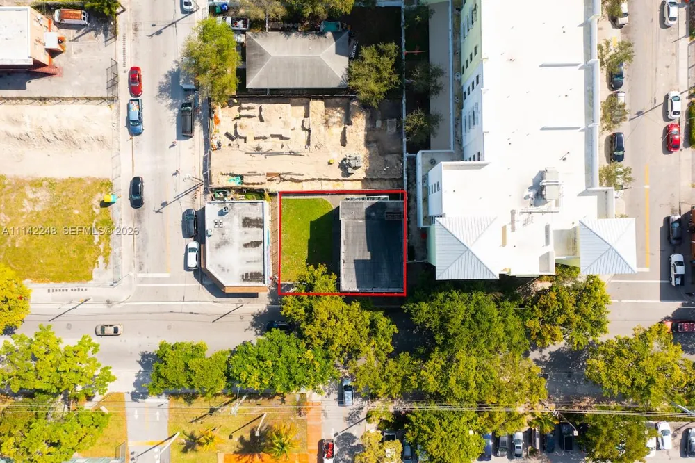 1525 NW 3rd Ave Miami, FL 33136