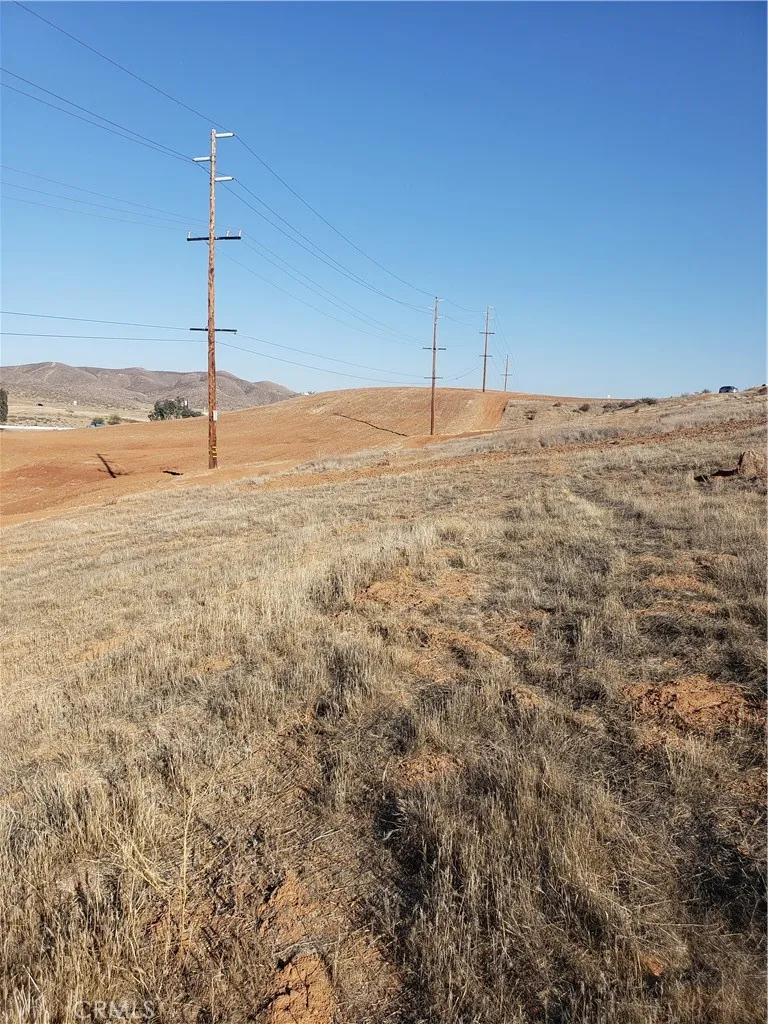 22 E Franklin St Lake Elsinore, CA 92530