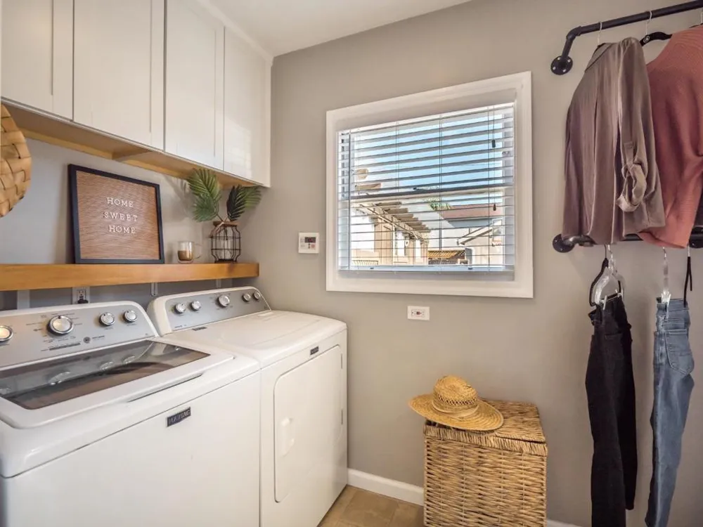 16 Eastern Drive Watsonville, CA 95076