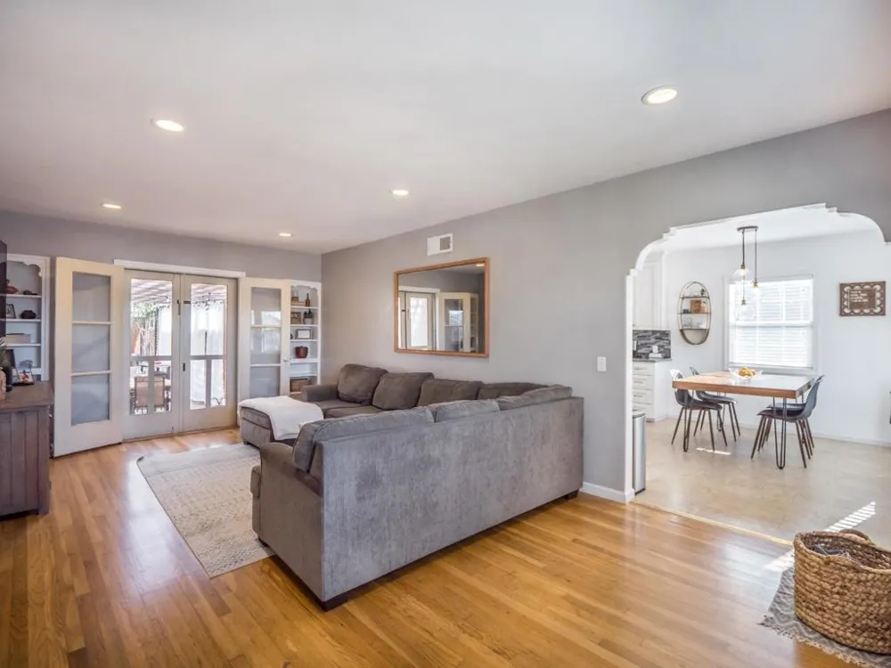 16 Eastern Drive Watsonville, CA 95076