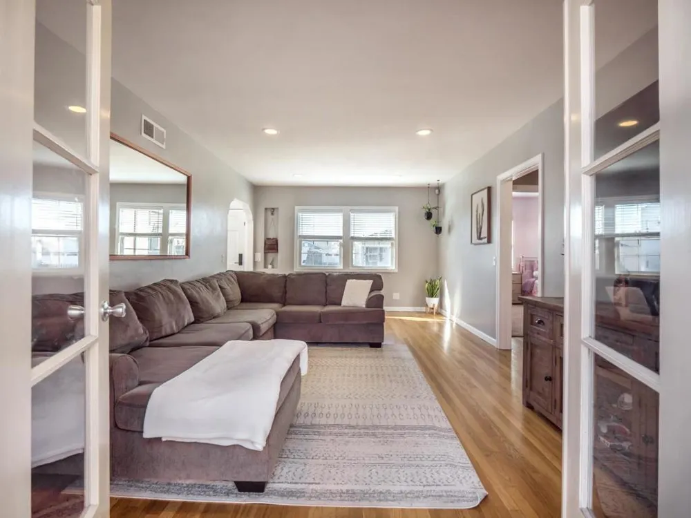 16 Eastern Drive Watsonville, CA 95076