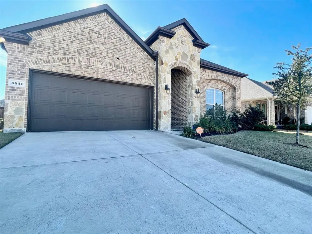 5831 Melville Lane Forney, TX 75126