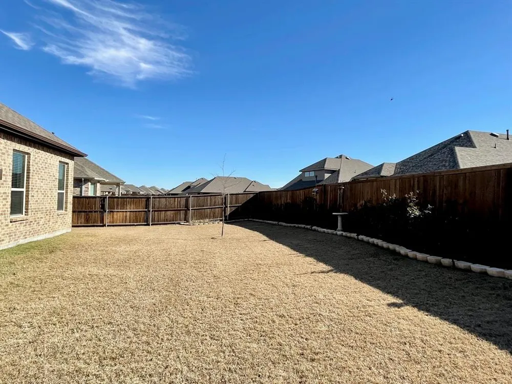 5831 Melville Lane Forney, TX 75126