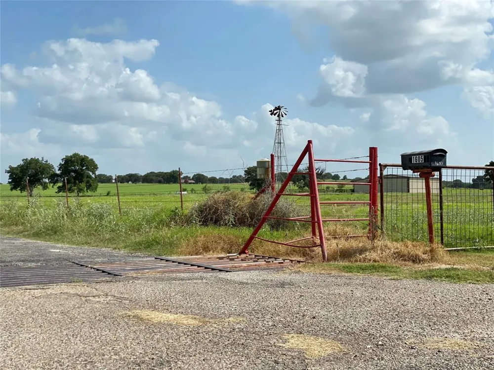 1605 Tolar Cemetery Road Tolar, TX 76476