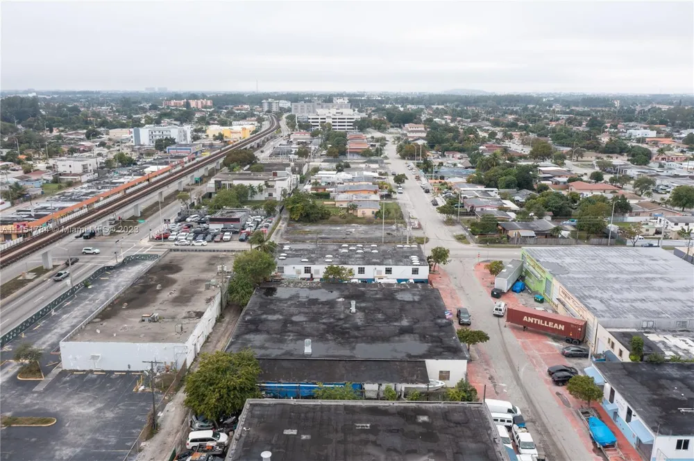 1040 E 26th Street Hialeah, FL 33013