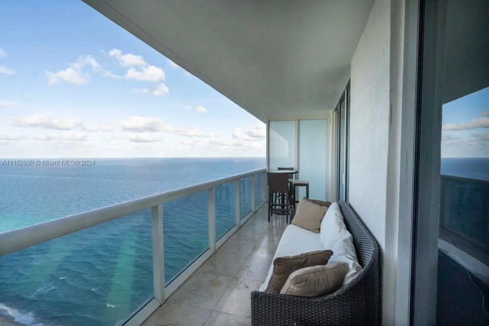 1830 OCEAN DR #4710 Hallandale Beach, FL 33009