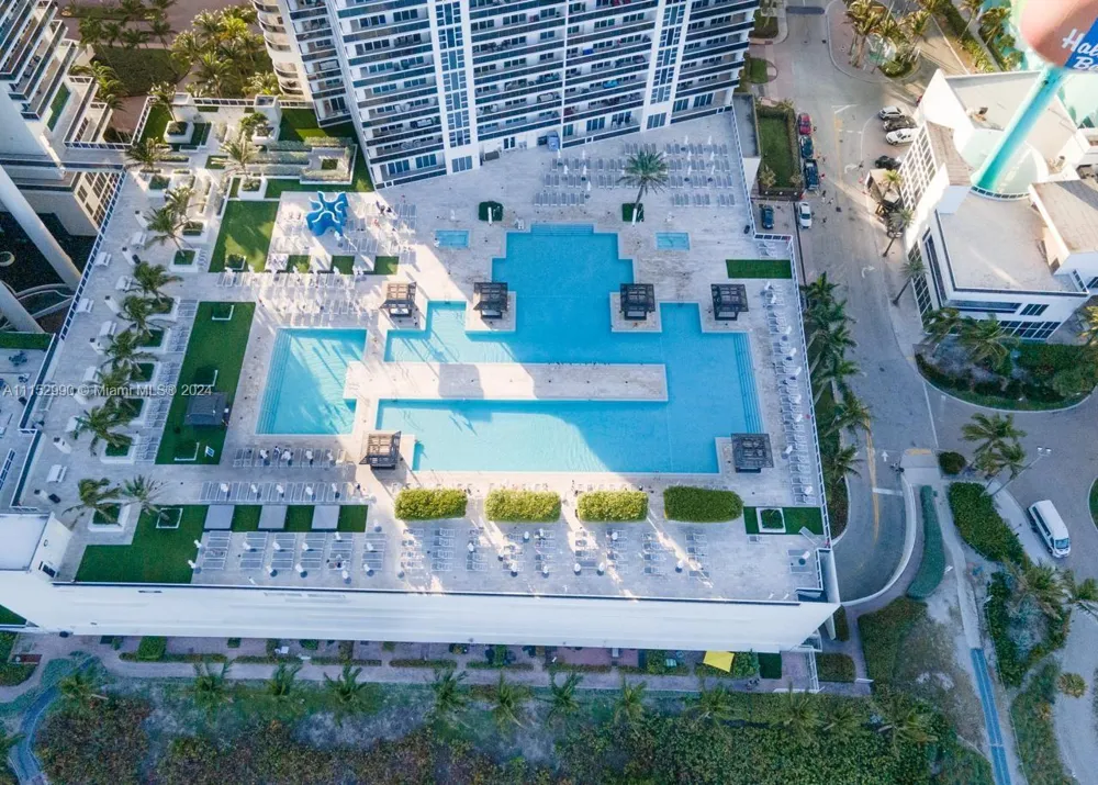 1830 OCEAN DR #4710 Hallandale Beach, FL 33009