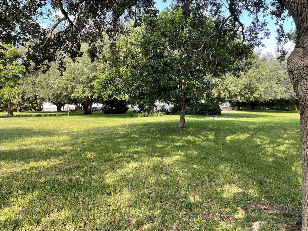 7227 Taft St Pembroke Pines, FL 33024