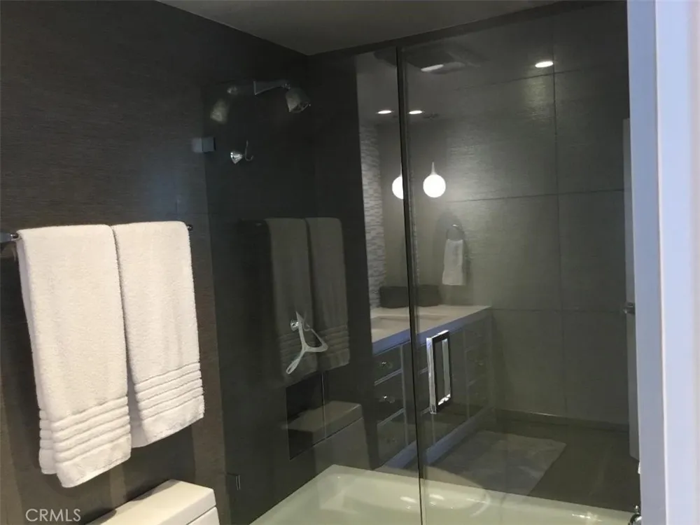 31755 Coast #105 Laguna Beach, CA 92651