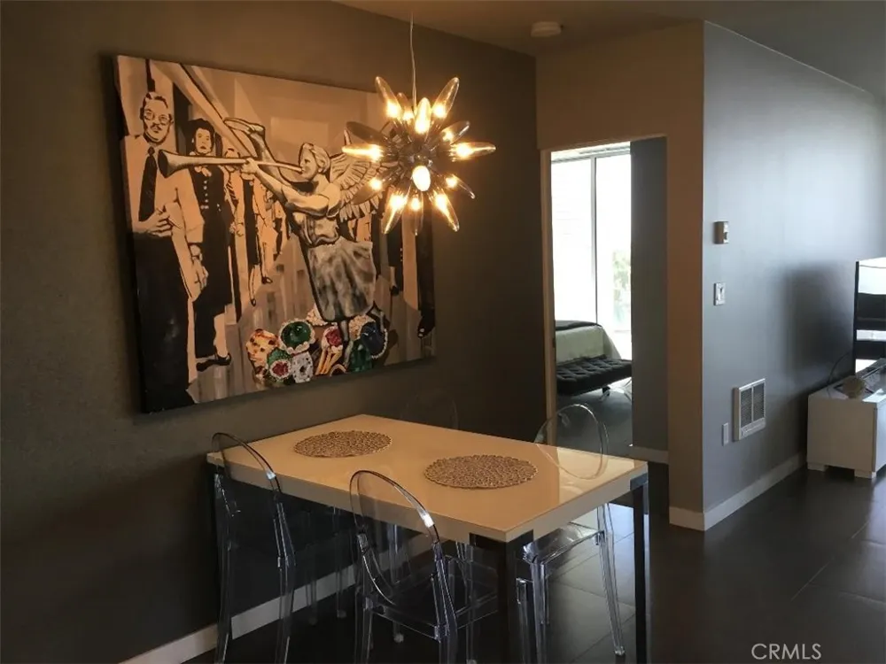 31755 Coast #105 Laguna Beach, CA 92651
