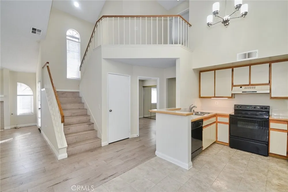 20741 Crest Ln #B Diamond Bar, CA 91789