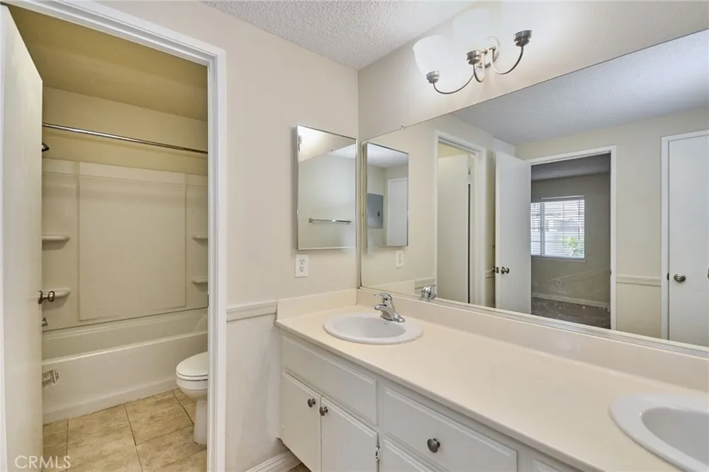 20741 Crest Ln #B Diamond Bar, CA 91789