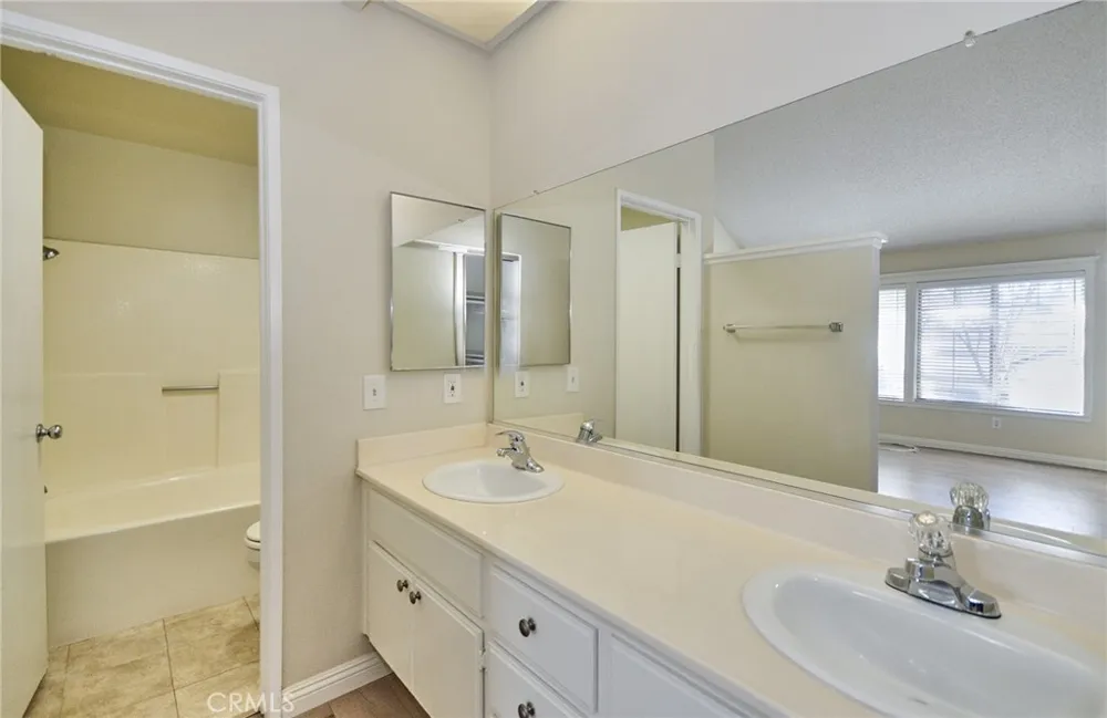 20741 Crest Ln #B Diamond Bar, CA 91789