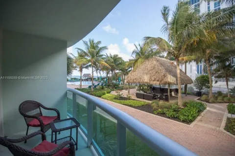 3901 S Ocean Dr #1H