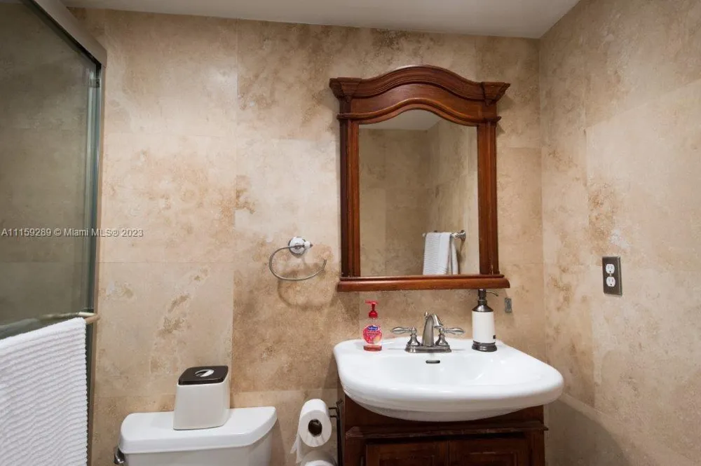 3901 S Ocean Dr #1H Hollywood, FL 33019