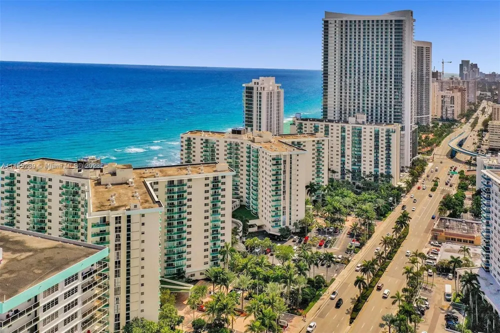 3901 S Ocean Dr #1H Hollywood, FL 33019