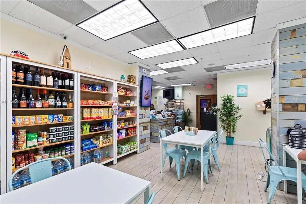 3901 S Ocean Dr #1H Hollywood, FL 33019