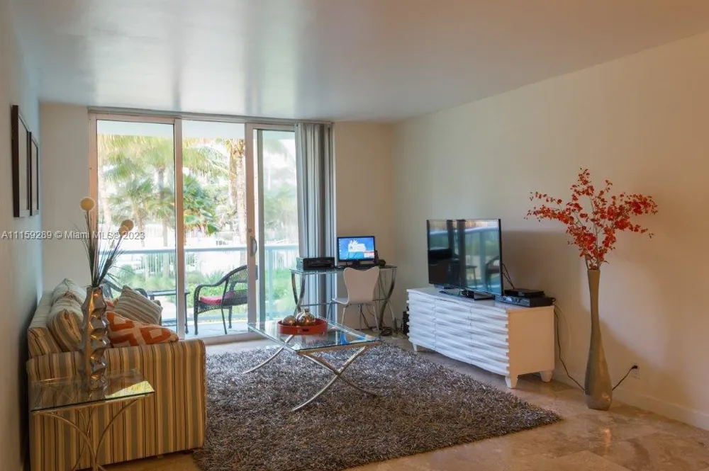 3901 S Ocean Dr #1H Hollywood, FL 33019