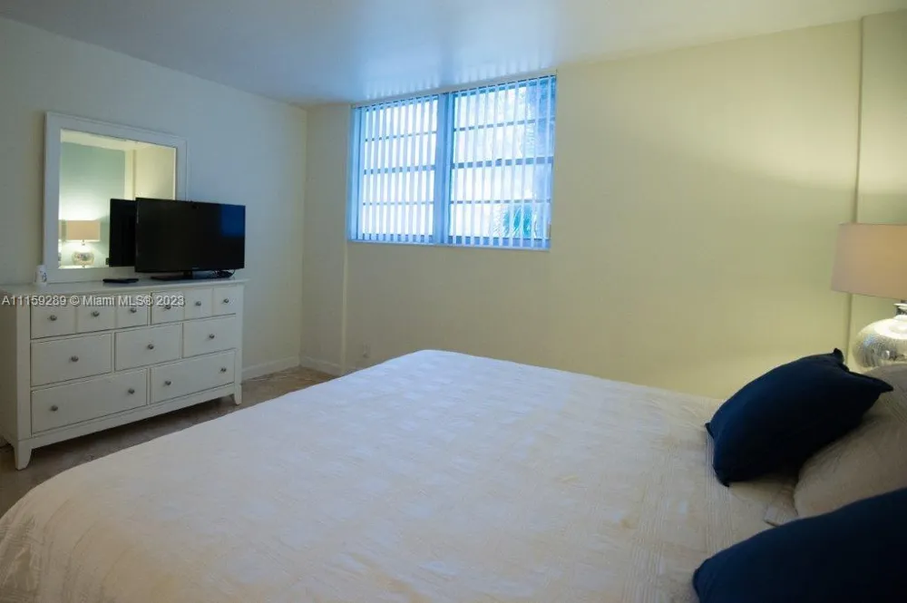 3901 S Ocean Dr #1H Hollywood, FL 33019