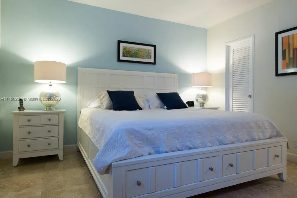 3901 S Ocean Dr #1H Hollywood, FL 33019