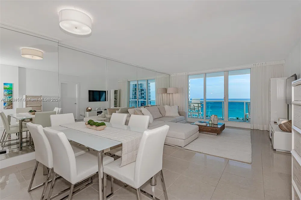 2301 Collins Ave #938 Miami Beach, FL 33139