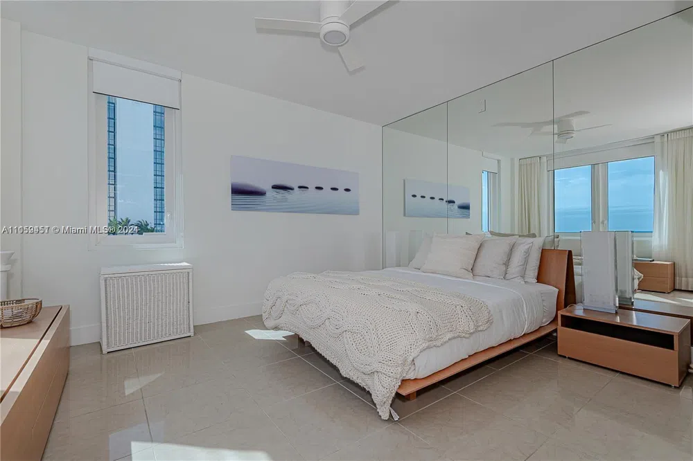 2301 Collins Ave #938 Miami Beach, FL 33139