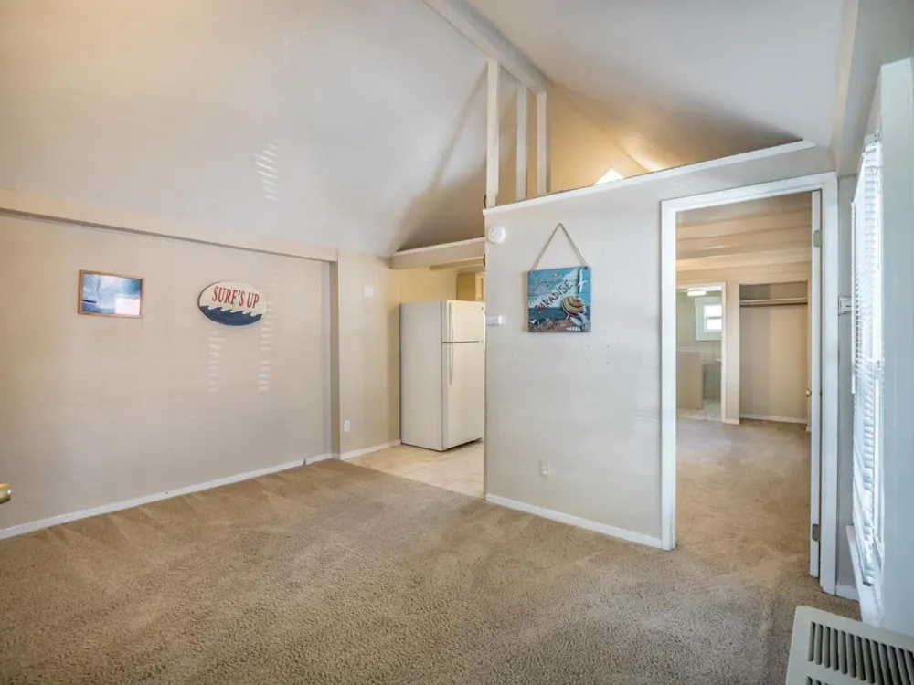 215217 Roberts Street Santa Cruz, CA 95060