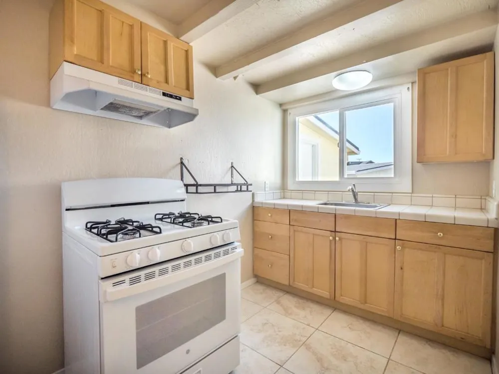 215217 Roberts Street Santa Cruz, CA 95060