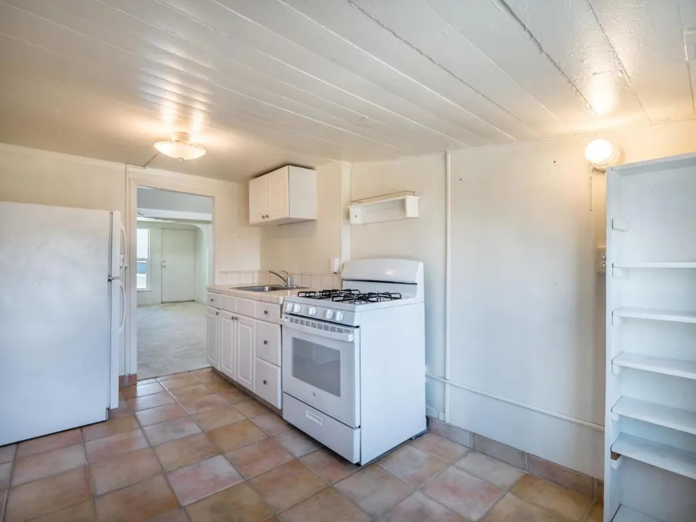 215217 Roberts Street Santa Cruz, CA 95060