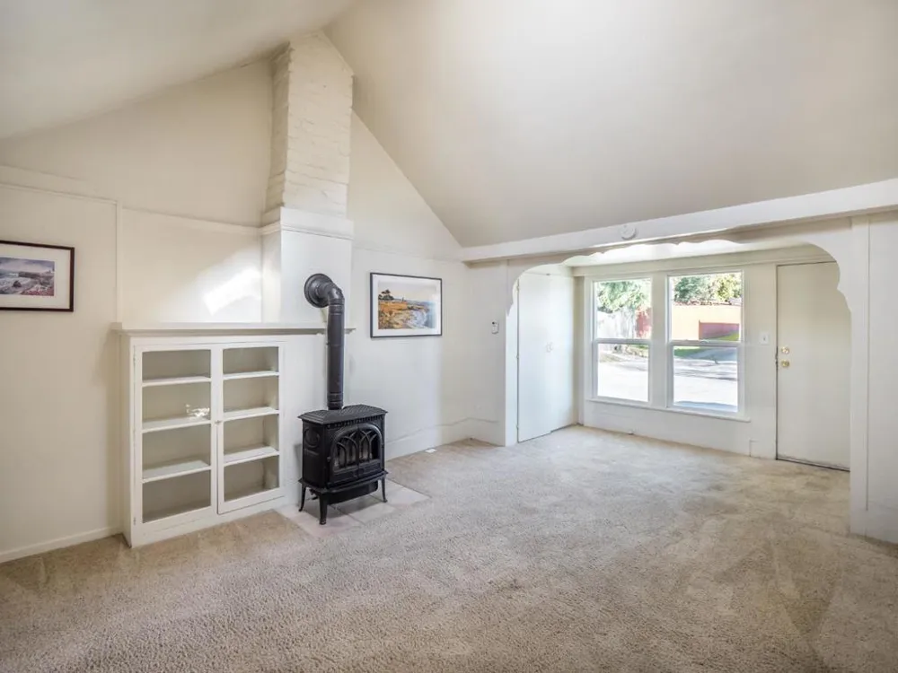 215217 Roberts Street Santa Cruz, CA 95060