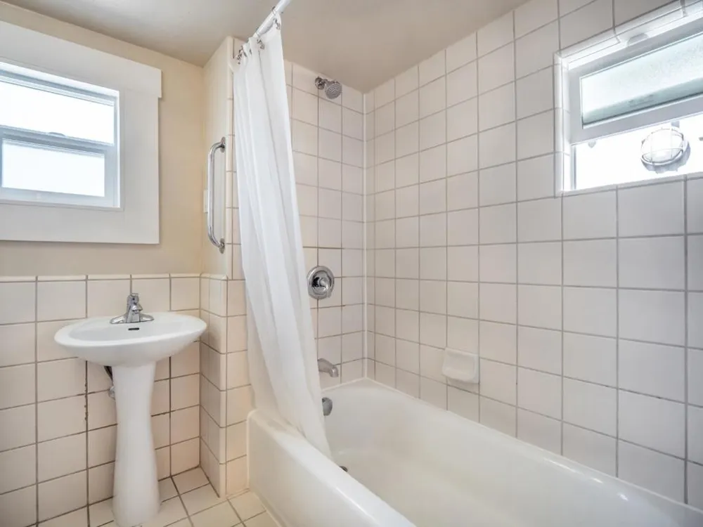 215217 Roberts Street Santa Cruz, CA 95060