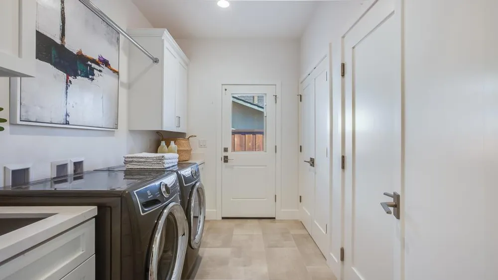 644 Georgia Avenue Palo Alto, CA 94306