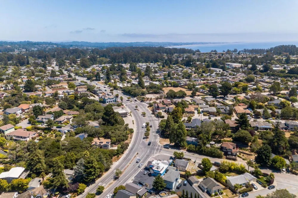 5035 Soquel Drive Soquel, CA 95073