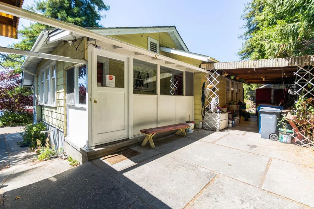 5035 Soquel Drive Soquel, CA 95073