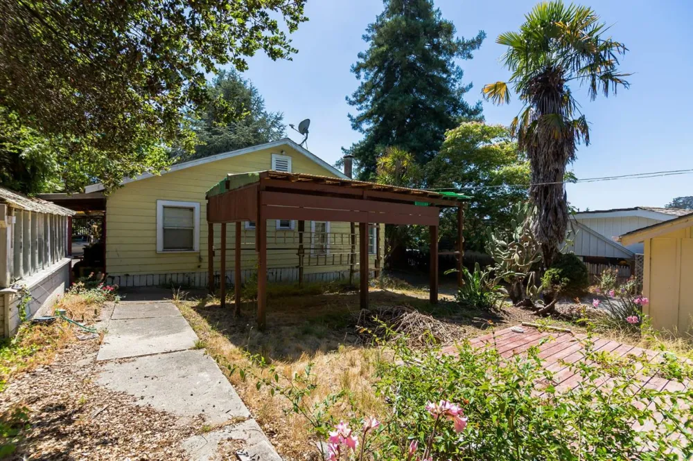 5035 Soquel Drive Soquel, CA 95073