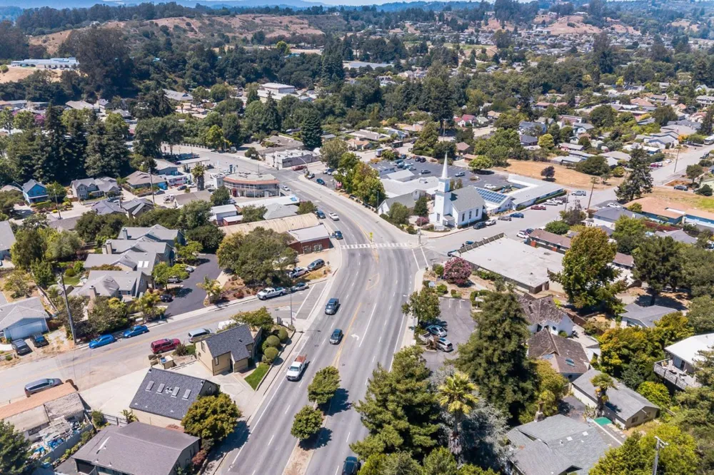 5035 Soquel Drive Soquel, CA 95073
