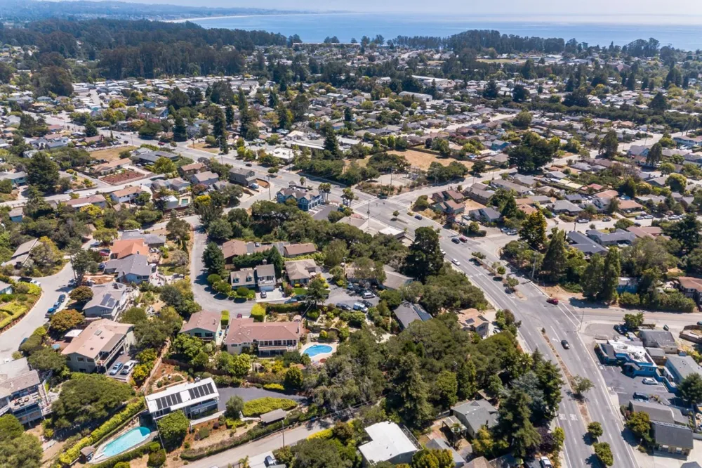 5035 Soquel Drive Soquel, CA 95073
