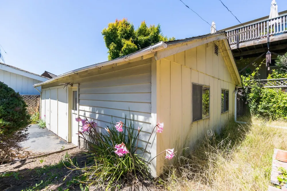 5035 Soquel Drive Soquel, CA 95073