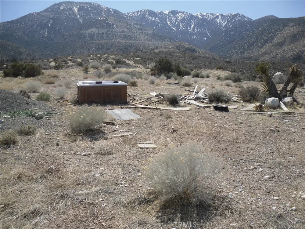 33164 Rose Amber Road Lucerne Valley, CA 92356