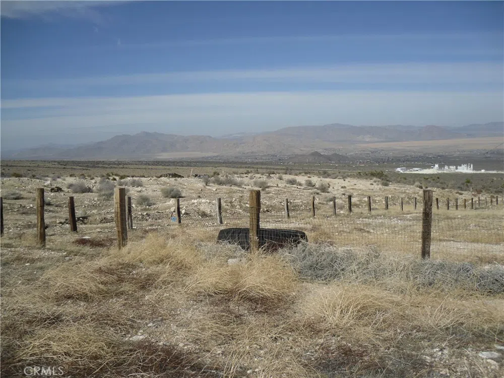 33164 Rose Amber Road Lucerne Valley, CA 92356