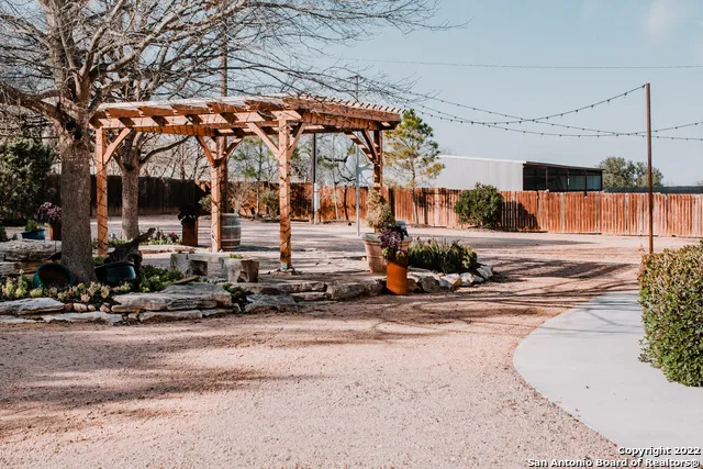 13893 US HIGHWAY 87 S Adkins, TX 78101