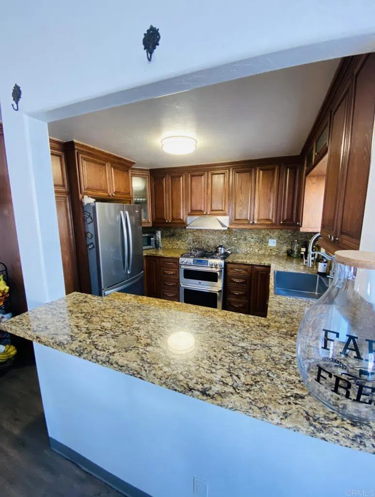 706 D AVENUE National City, CA 91950