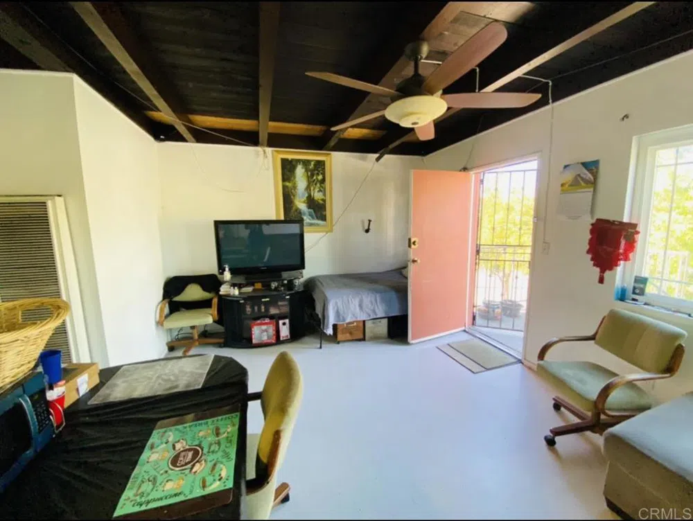 706 D AVENUE National City, CA 91950