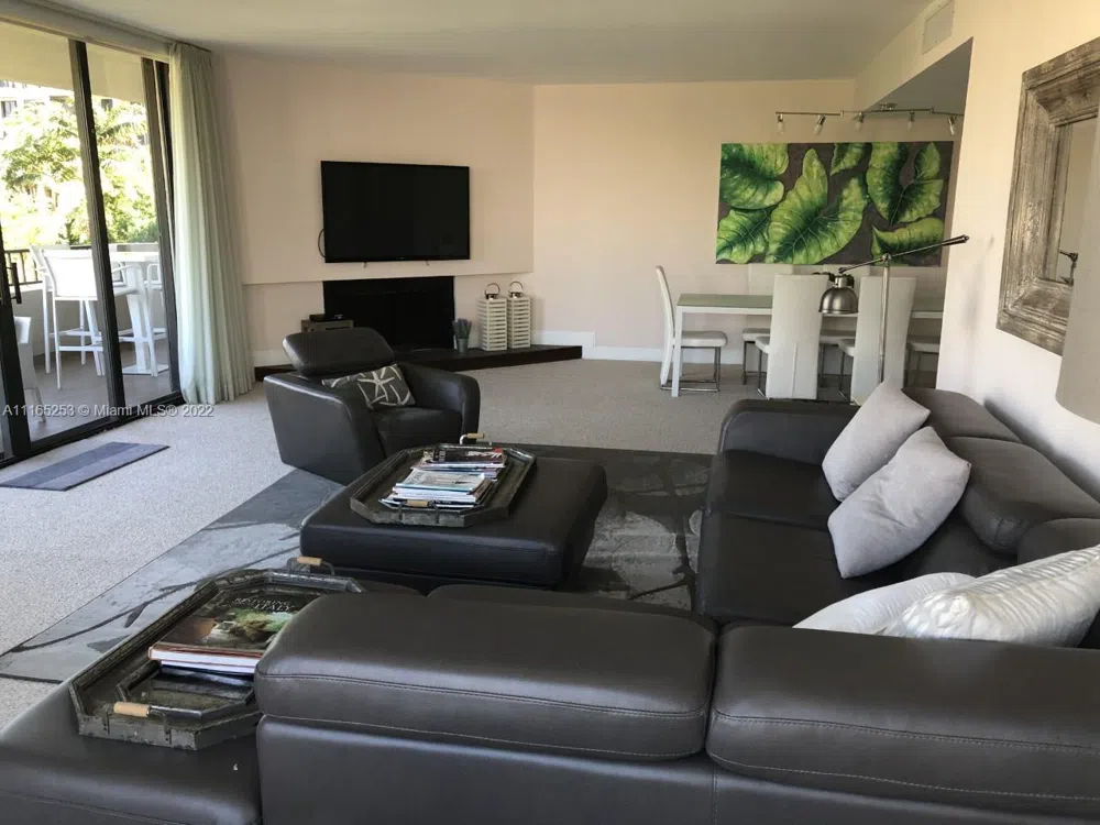101 Crandon Blvd #473 Key Biscayne, FL 33149