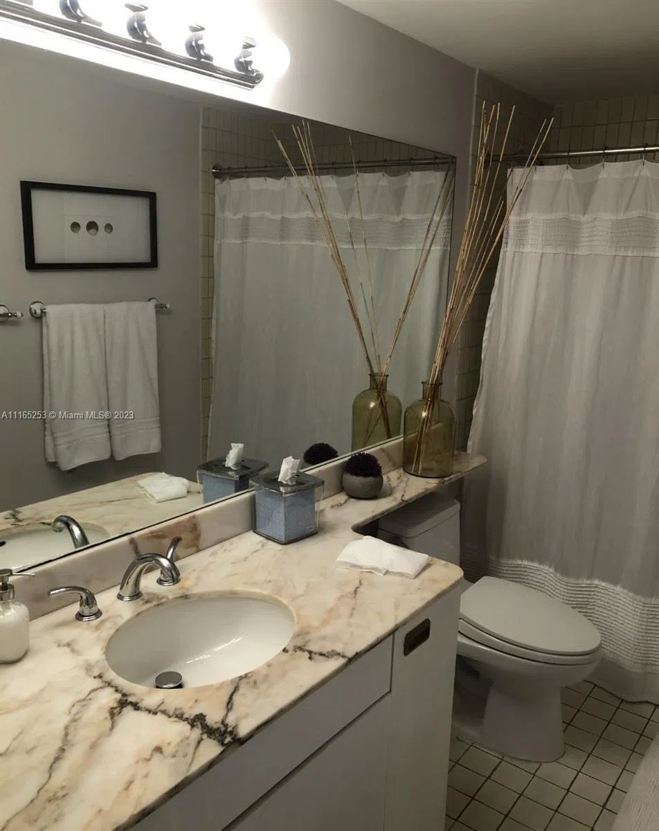 101 Crandon Blvd #473 Key Biscayne, FL 33149