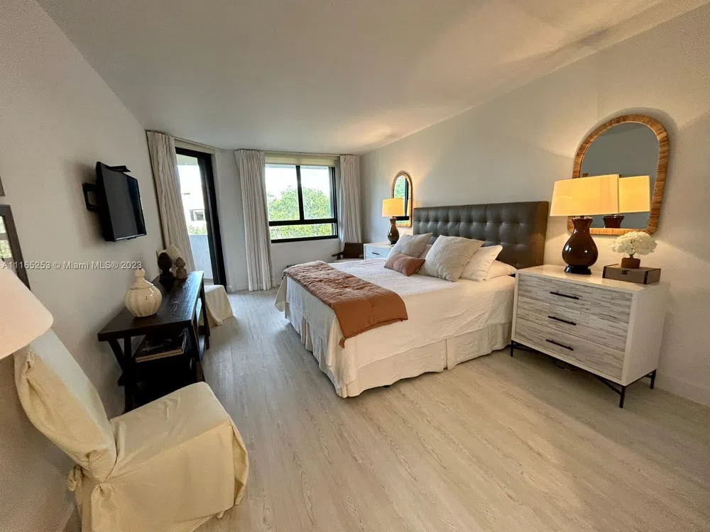 101 Crandon Blvd #473 Key Biscayne, FL 33149