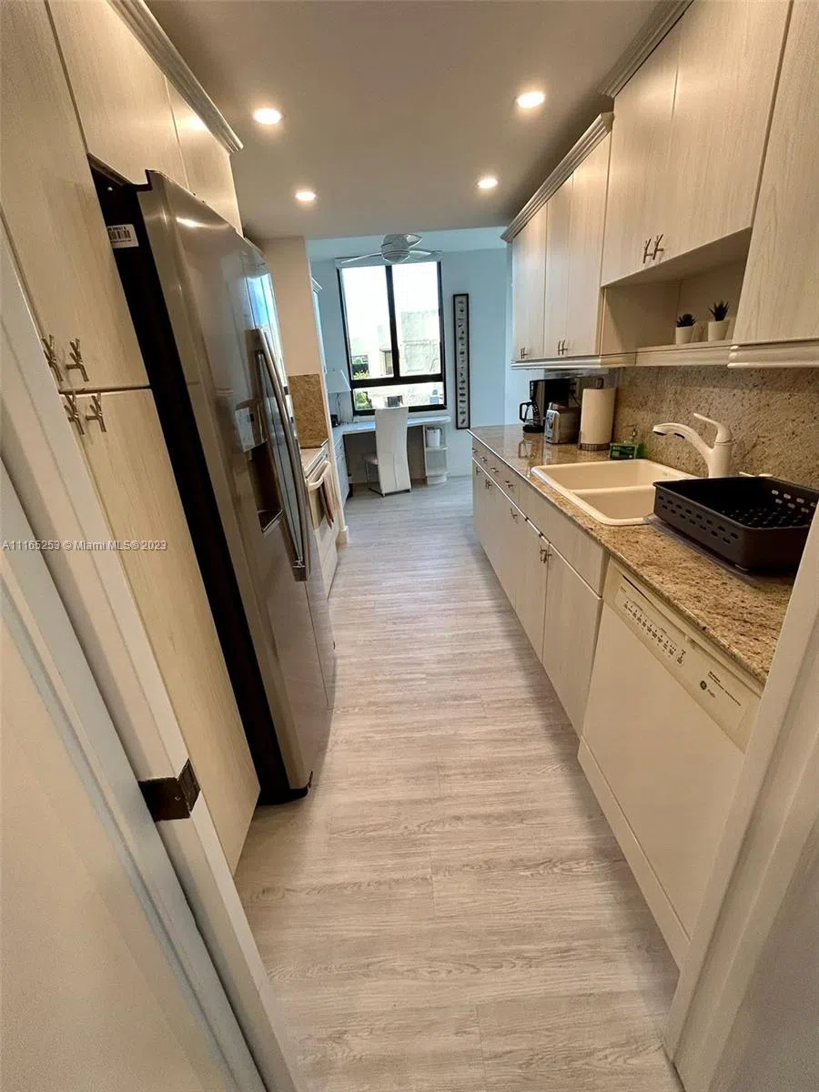 101 Crandon Blvd #473 Key Biscayne, FL 33149
